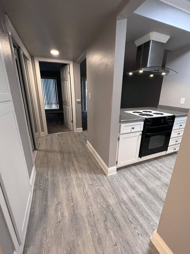 Apartment for rent at 1701 O St, Sacramento, CA 95811