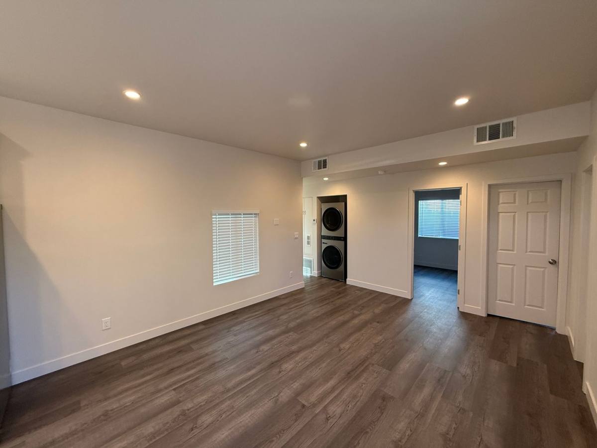Townhouse for rent at 5106 E Falls View, San Diego, CA 92115