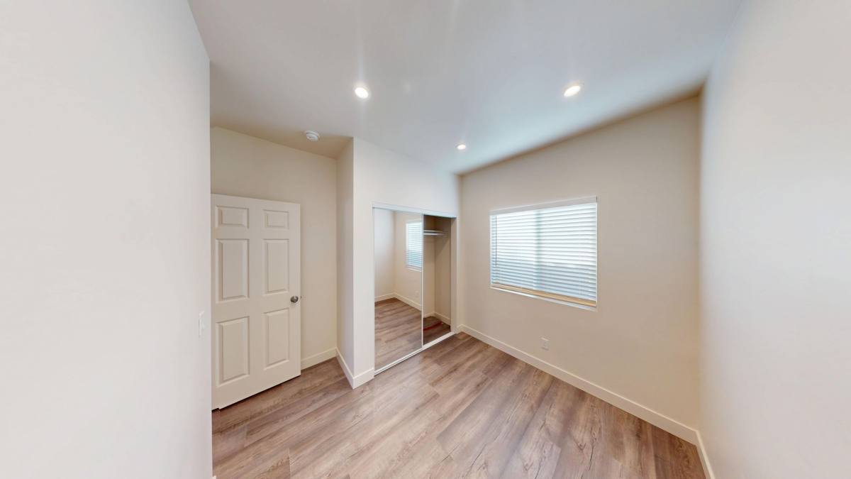 Townhouse for rent at 5106 E Falls View, San Diego, CA 92115