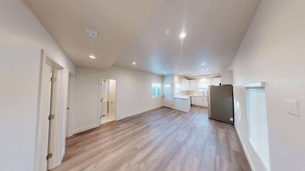 Townhouse for rent at 5106 E Falls View, San Diego, CA 92115