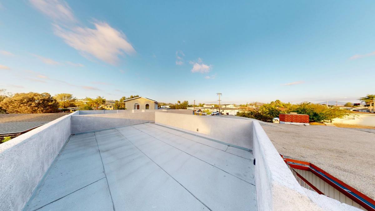 Townhouse for rent at 5106 E Falls View, San Diego, CA 92115
