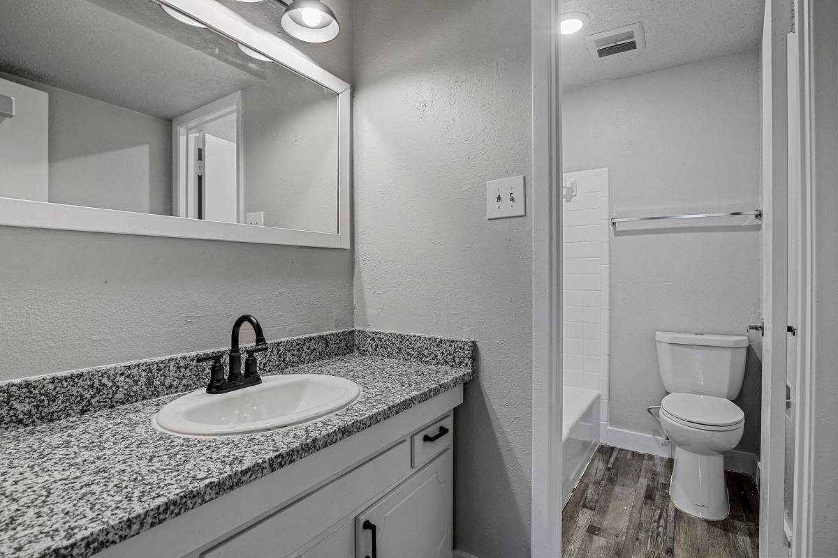 Apartment for rent at 2121 Handley Dr, Fort Worth, TX 76112