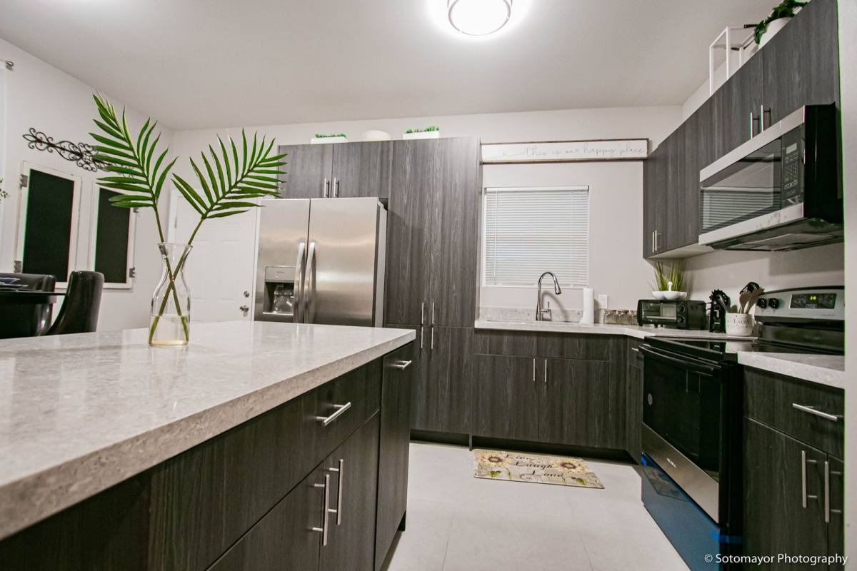 Apartment for rent at 5601 Swallow, McAllen, TX 78504