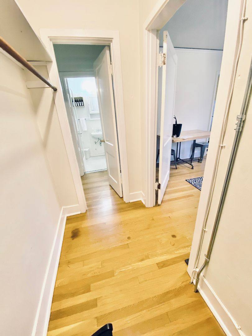 Apartment for rent at 1420 Boren Ave, Seattle, WA 98101