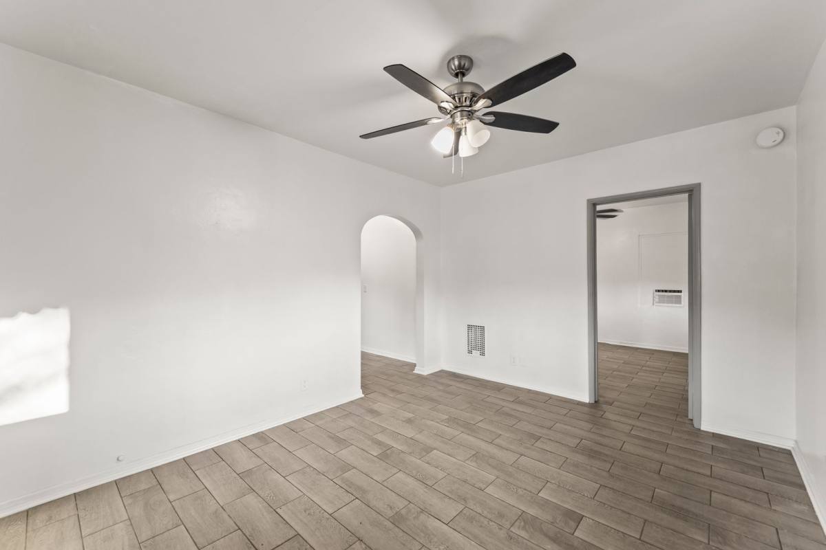 10639 Fitzroy Ave, Tujunga, CA 91042