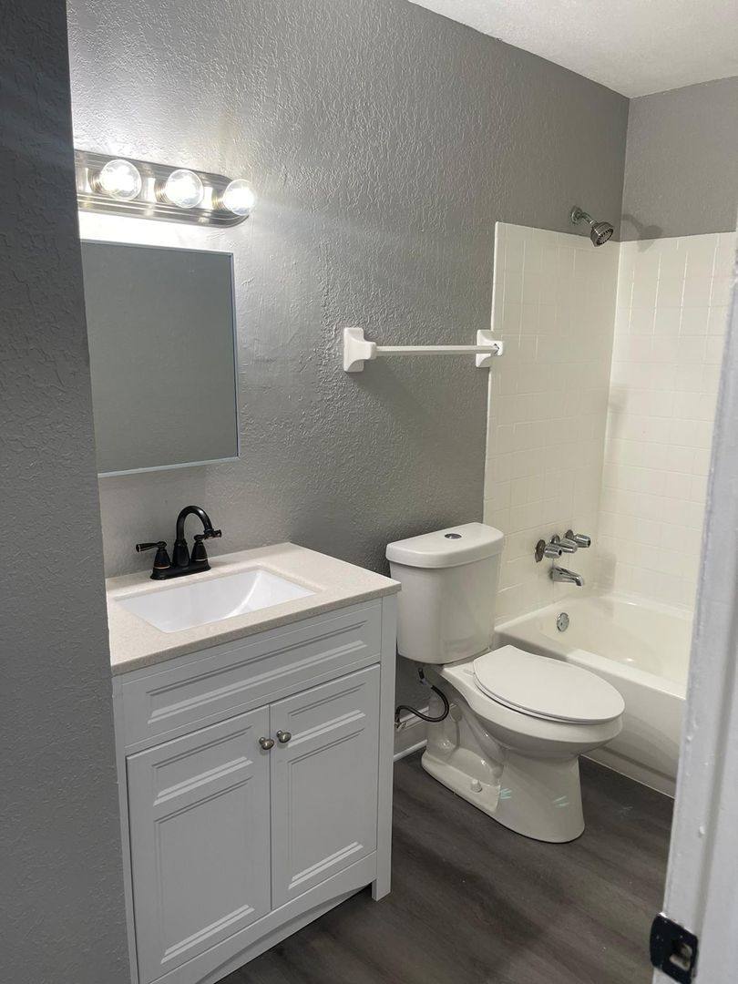 Apartment for rent at 14323 Lucerne Dr, Tampa, FL 33613