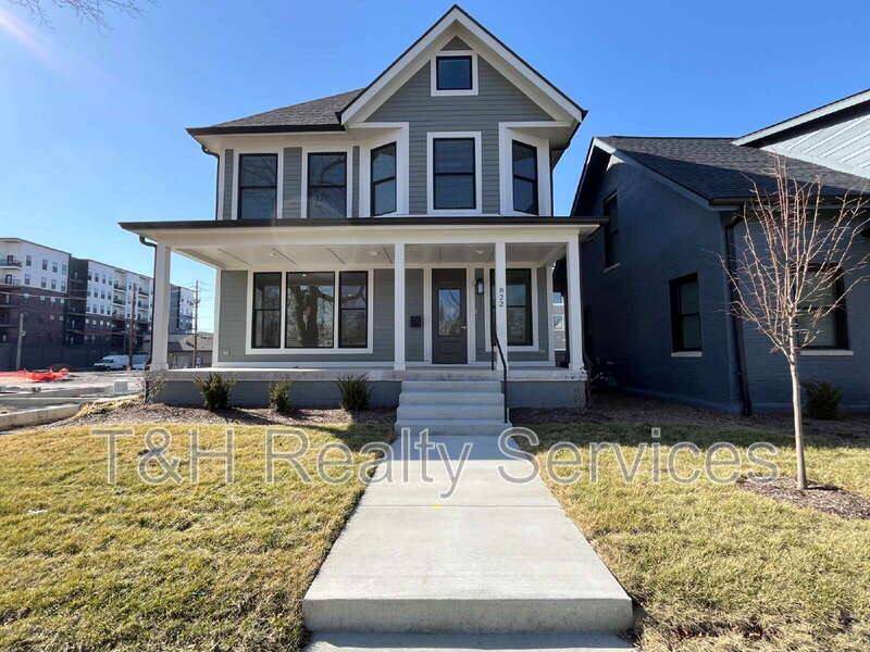 House for rent at 822 Union St, Indianapolis, IN 46225