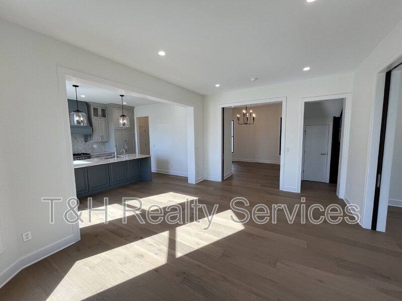 House for rent at 822 Union St, Indianapolis, IN 46225