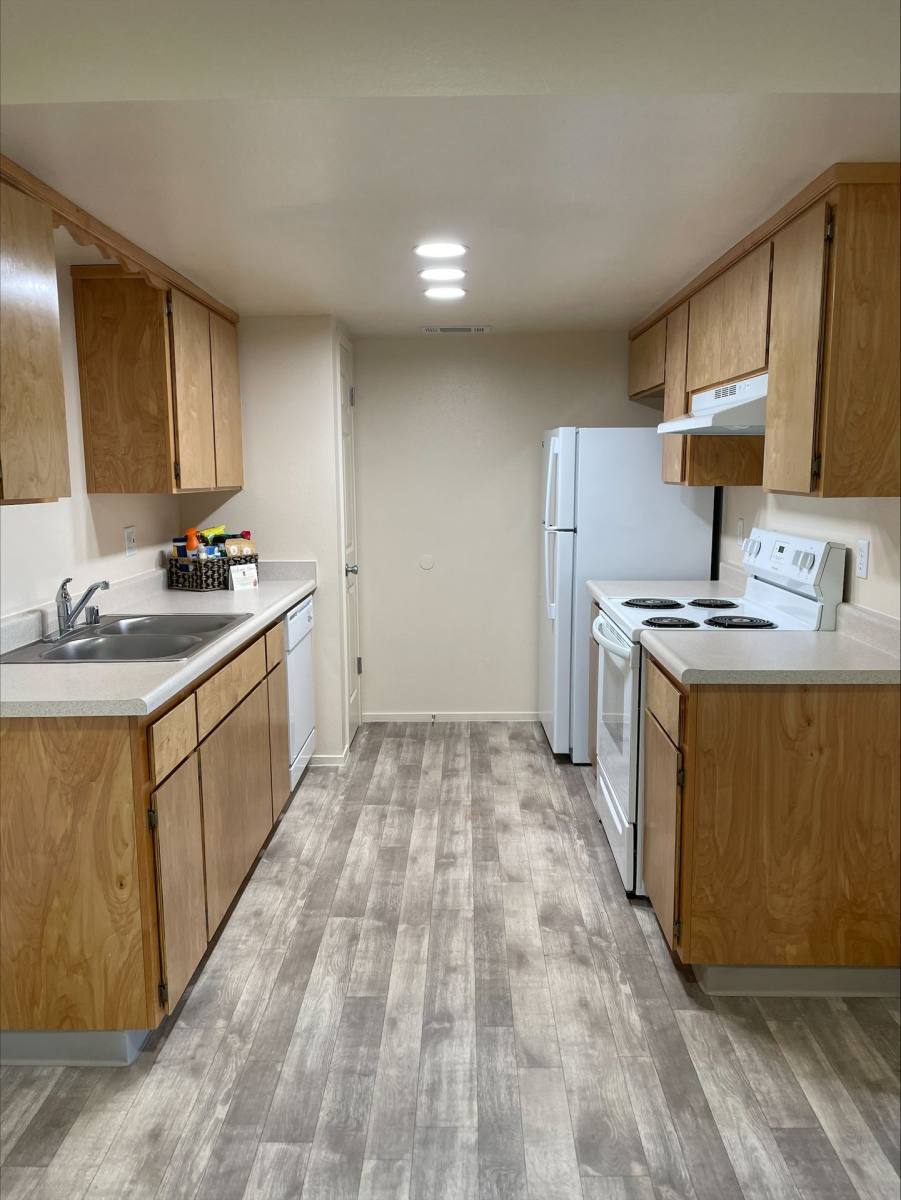 Apartment for rent at 1200 County Line Rd, Delano, CA 93215