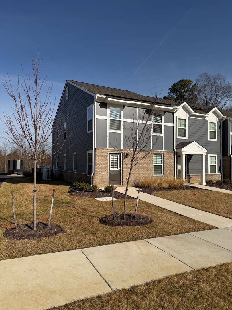 Townhouse for rent at 14711 Hancock Crest Way, Chesterfield, VA 23832