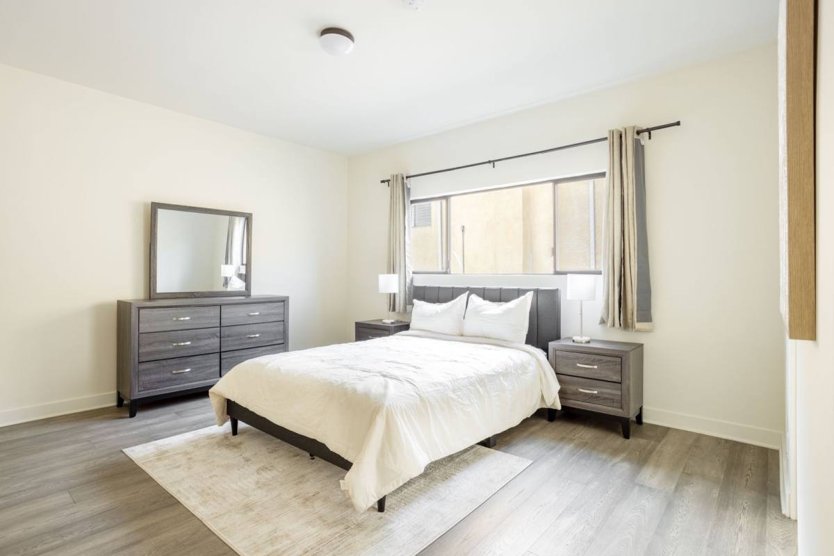 Townhouse for rent at 1823 N Fuller Ave, Los Angeles, CA 90046