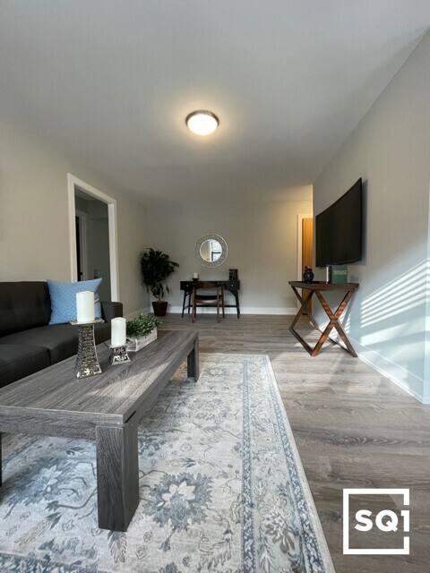 Apartment for rent at 530 W Surf St #301, Chicago, IL 60657