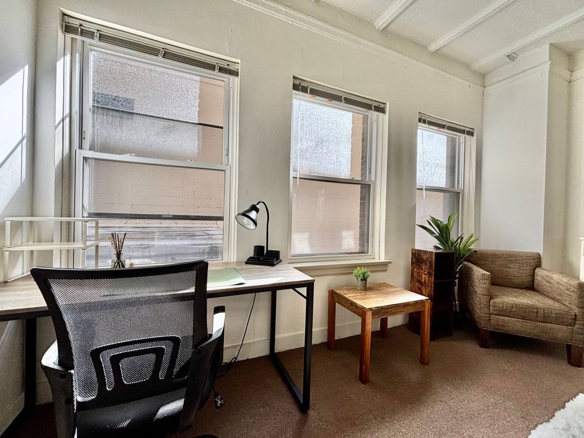 Canterbury Court, 1220 N State Parkway, Chicago, IL 60610 - Apartment for Rent - Image 2