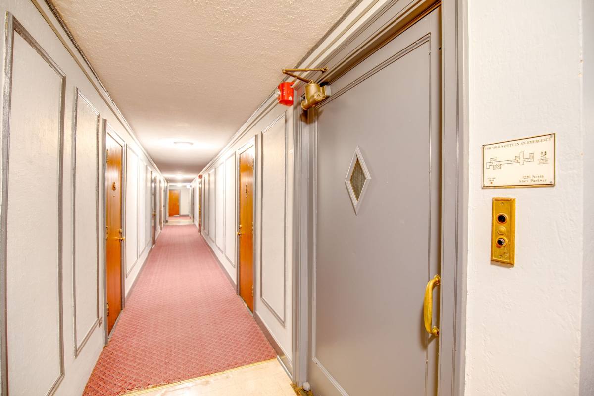 Apartment for rent at 1220 N State Parkway, Chicago, IL 60610