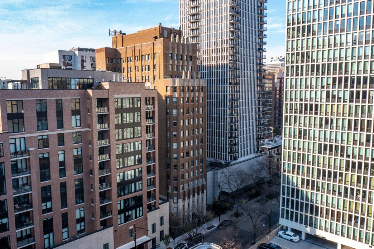 Apartment for rent at 1220 N State Parkway, Chicago, IL 60610