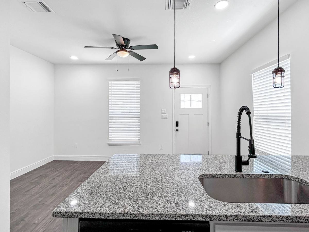 House for rent at 438 Gulf St, San Antonio, TX 78202