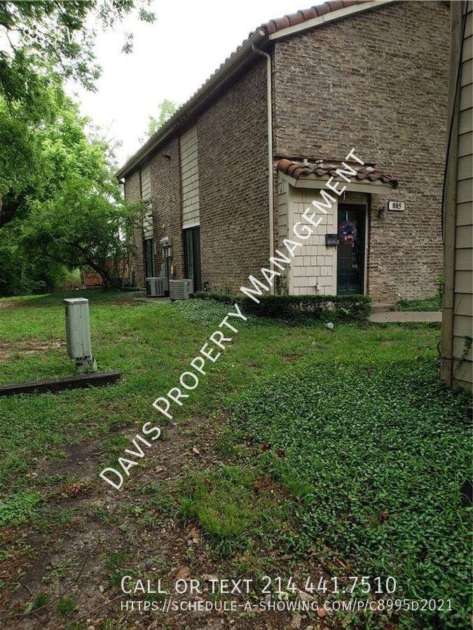 House for rent at 883 Waterfall Way, Richardson, TX 75080