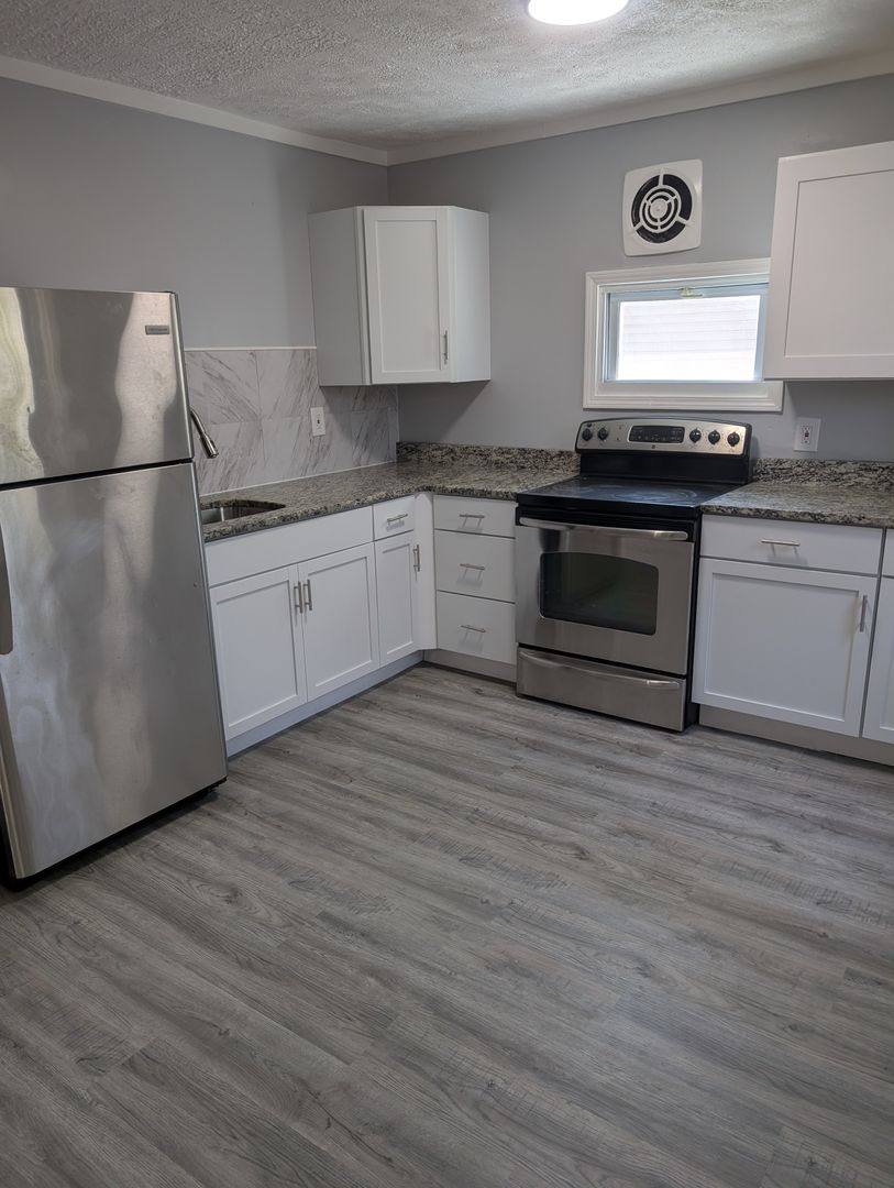 House for rent at 21000 Crystal Ave, Euclid, OH 44123