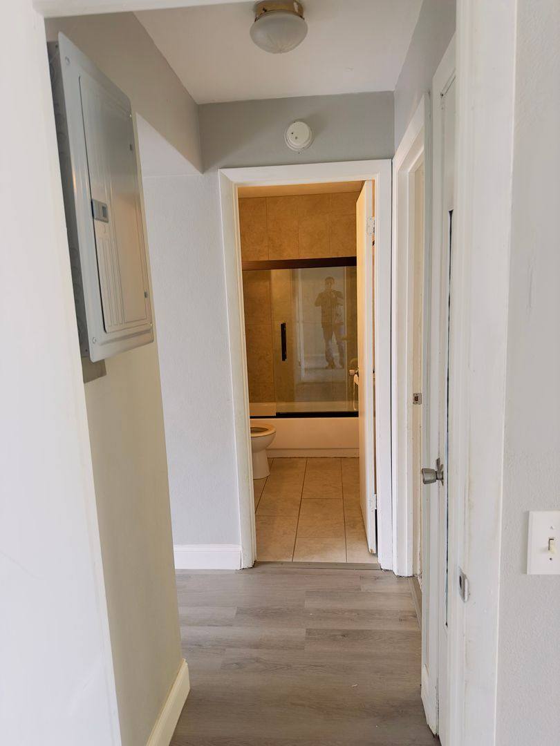 Apartment for rent at 728 W Donahue St, Eldridge, IA 52748