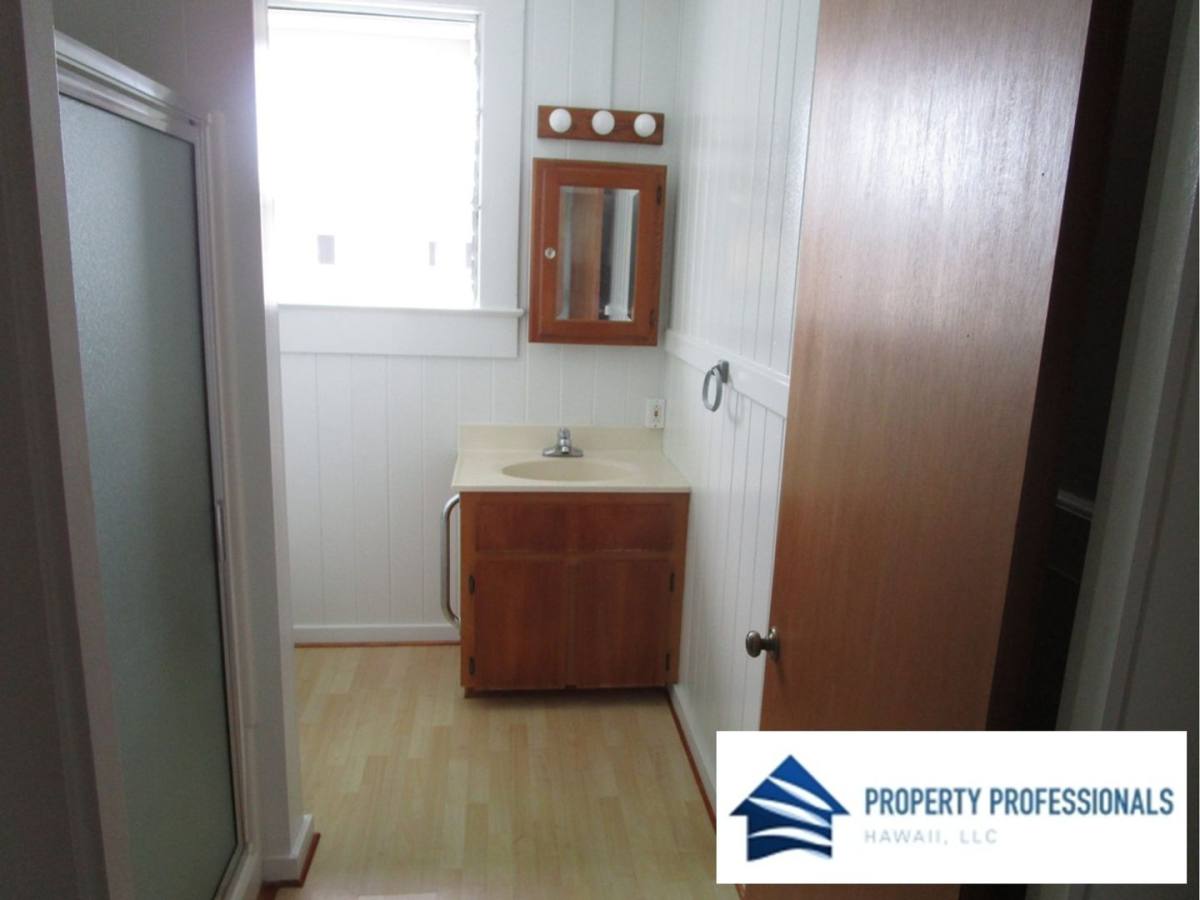 House for rent at 12 Maikai St, Hilo, HI 96720