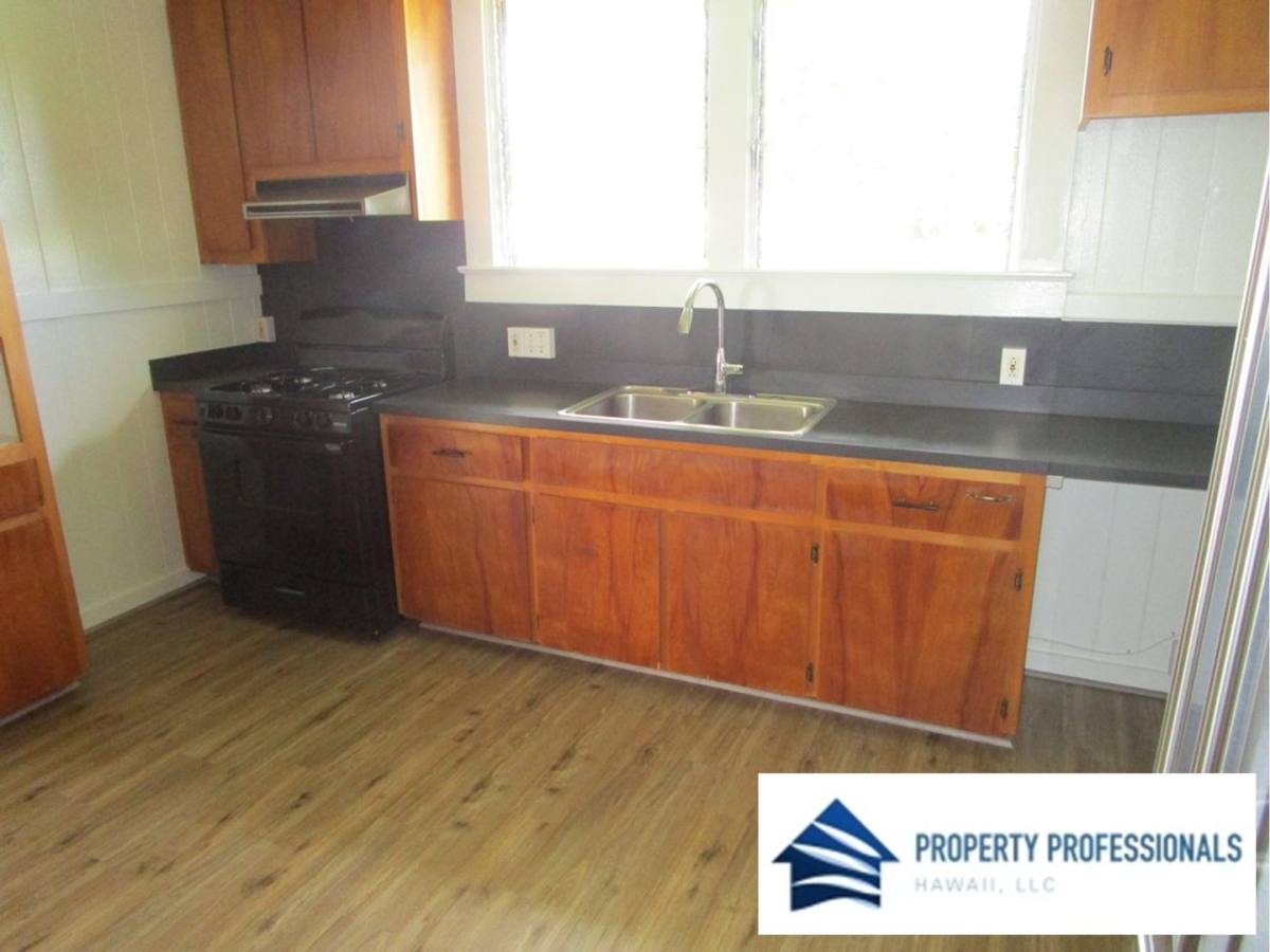 House for rent at 12 Maikai St, Hilo, HI 96720