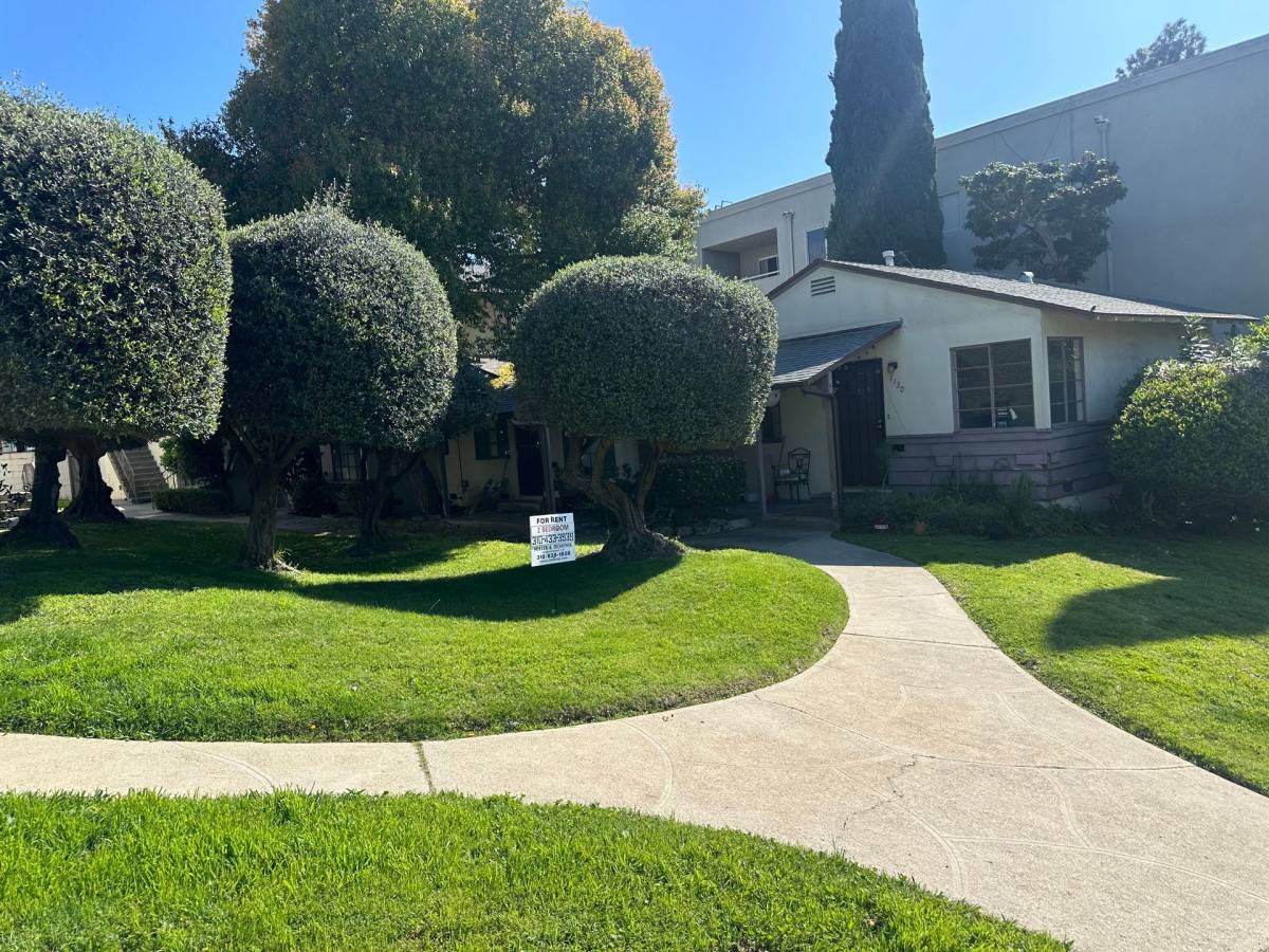 Apartment for rent at 7124 Flight Ave, Los Angeles, CA 90045