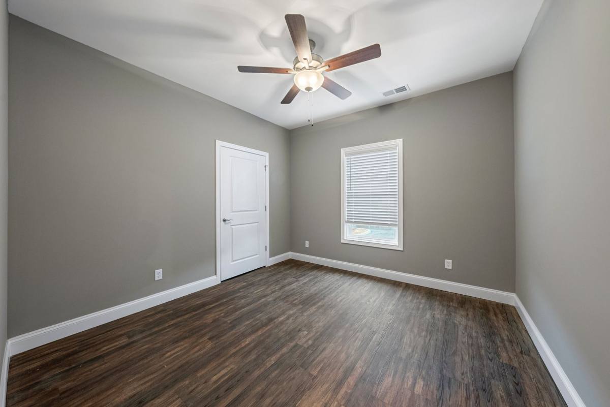 Apartment for rent at 965 W Madison St, Franklin, KY 42134
