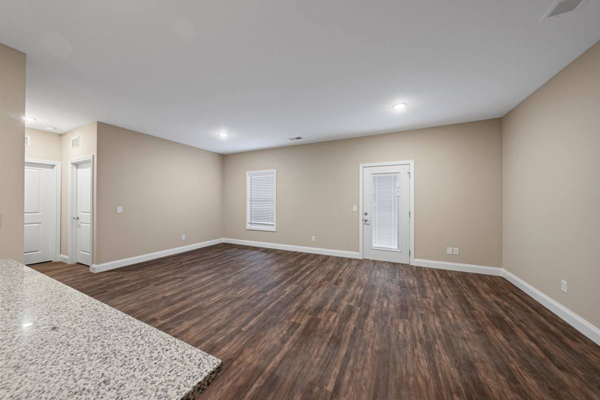Apartment for rent at 965 W Madison St, Franklin, KY 42134