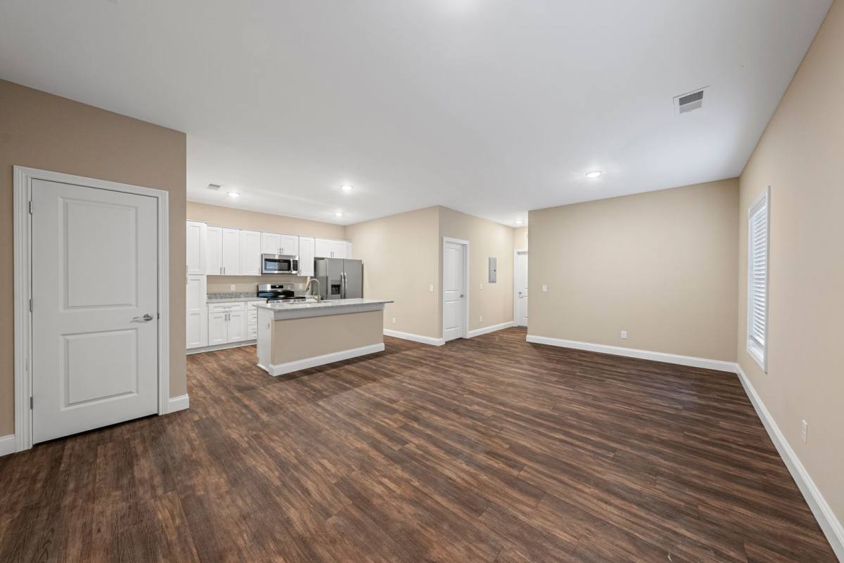 Apartment for rent at 965 W Madison St, Franklin, KY 42134