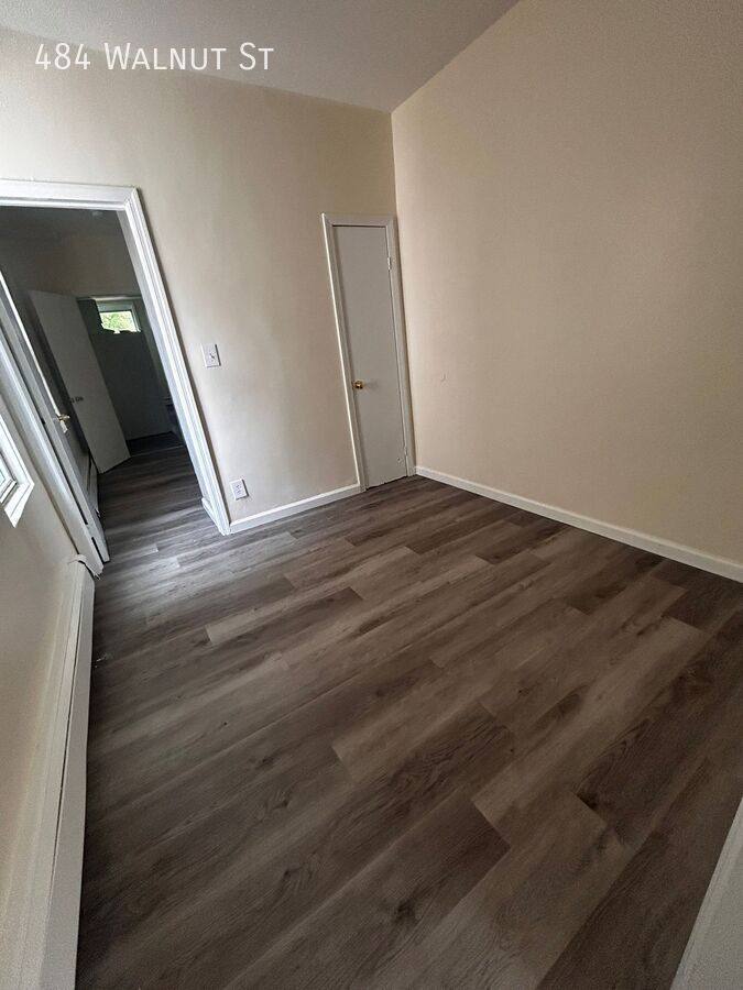 Apartment for rent at 484 Walnut St, Yonkers, NY 10701