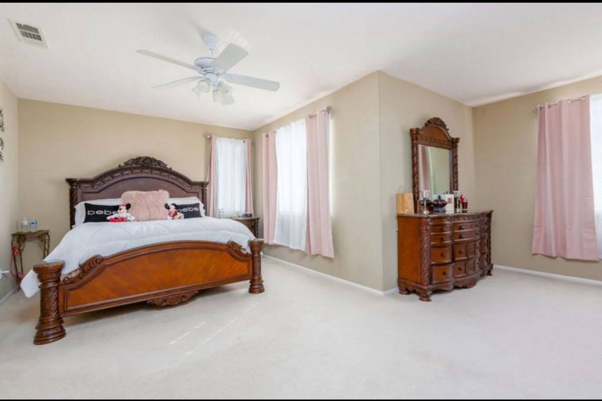 House for rent at 6882 Contes St, Palmdale, CA 93552