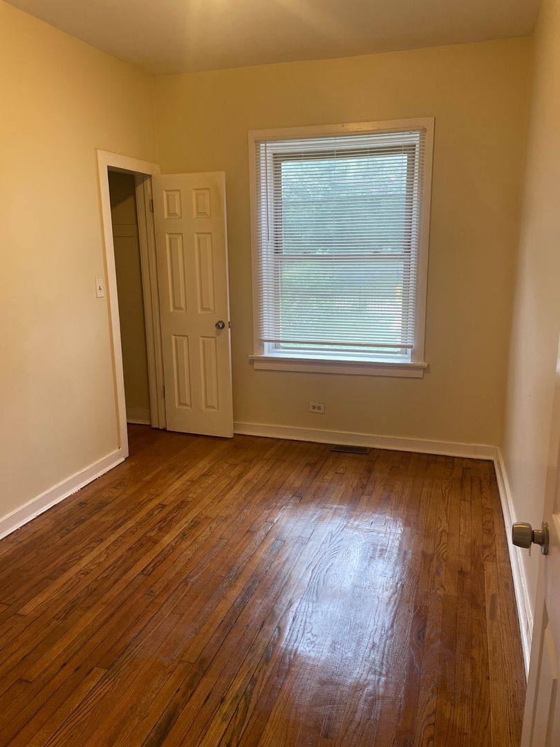 Apartment for rent at 7955-59 S Emerald Ave 714-20 W, Chicago, IL 60620