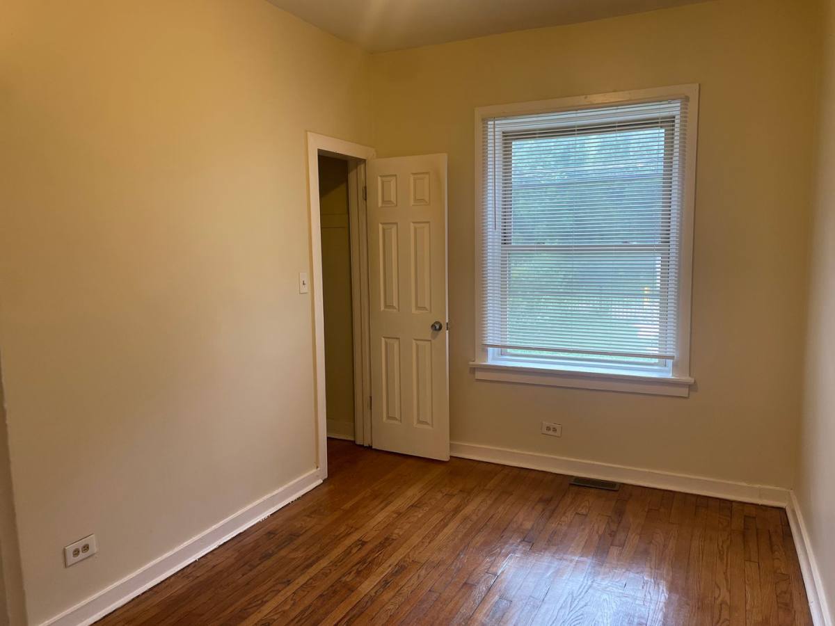 Apartment for rent at 7955-59 S Emerald Ave 714-20 W, Chicago, IL 60620