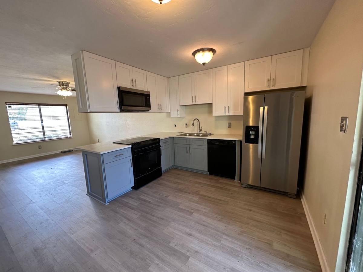 Apartment for rent at 301 S Lipona Rd, Tallahassee, FL 32304