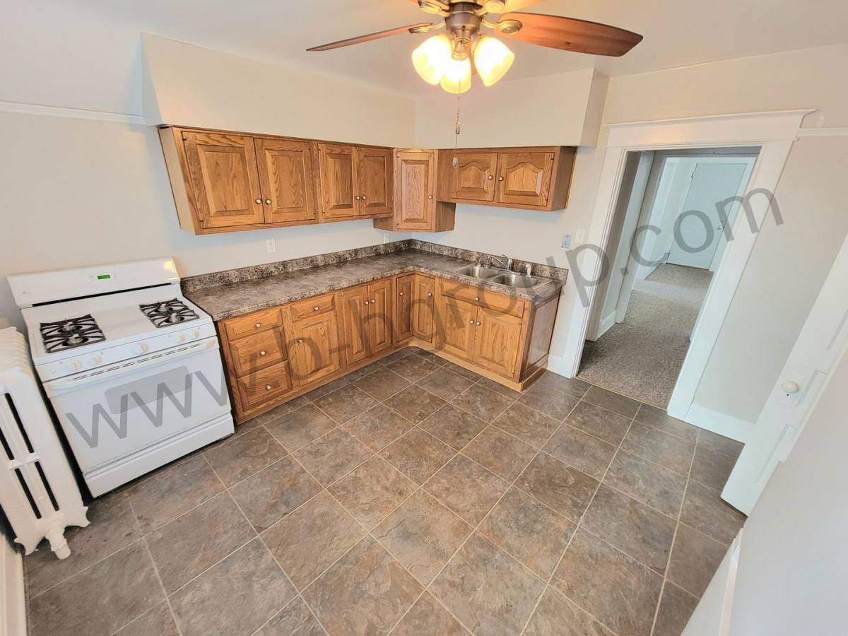 Apartment for rent at 821 48th St, Kenosha, WI 53140