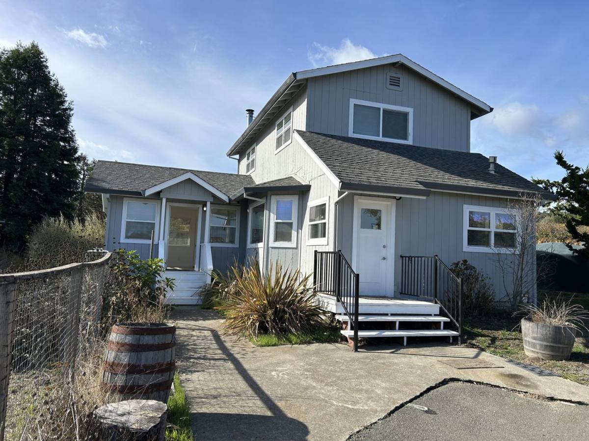 Townhouse for rent at 1800 Darby Rd, Sebastopol, CA 95472