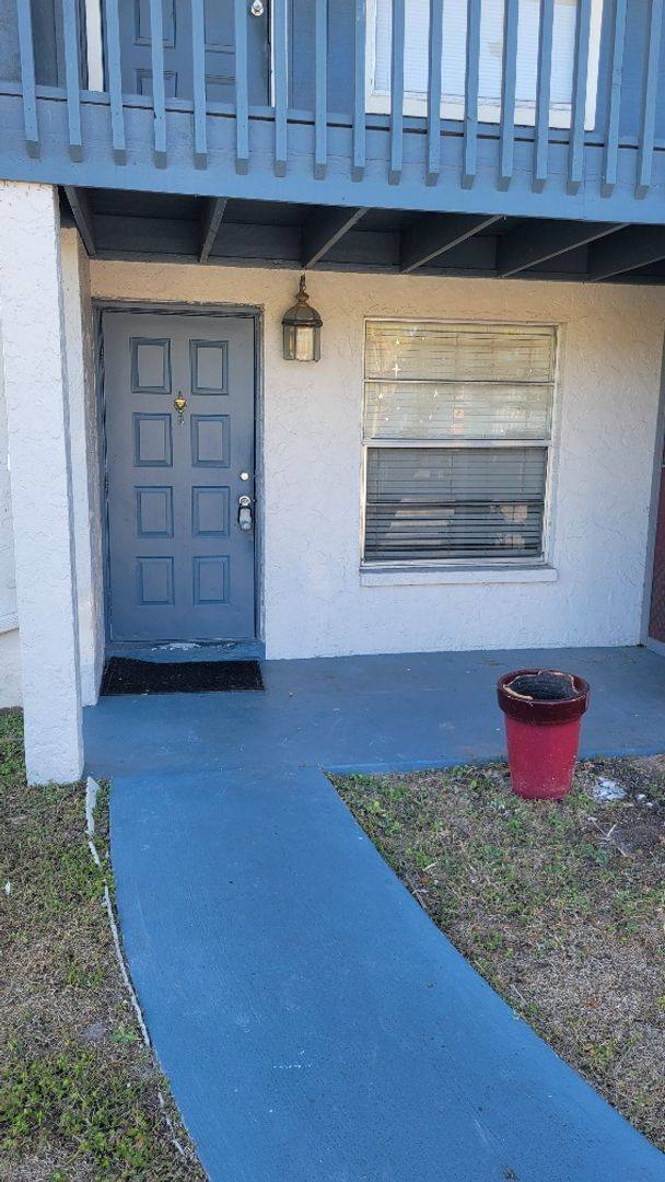 Apartment for rent at 8419 Camden St, Tampa, FL 33614
