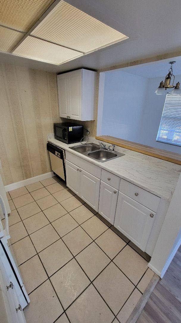 Apartment for rent at 8419 Camden St, Tampa, FL 33614