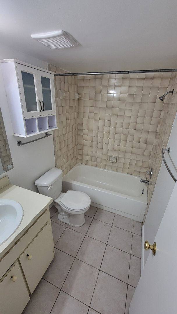 Apartment for rent at 8419 Camden St, Tampa, FL 33614
