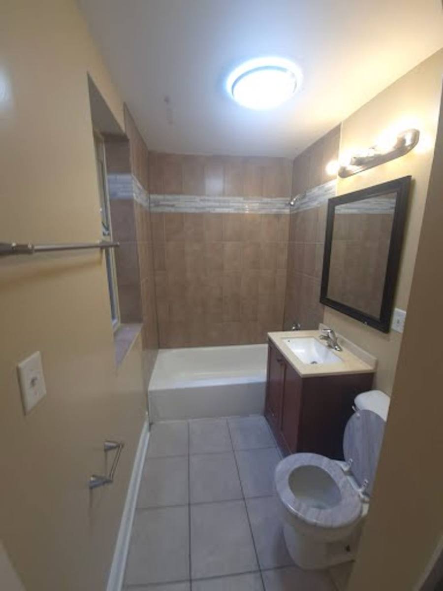 Apartment for rent at 200 N Kenneth Ave, Chicago, IL 60624