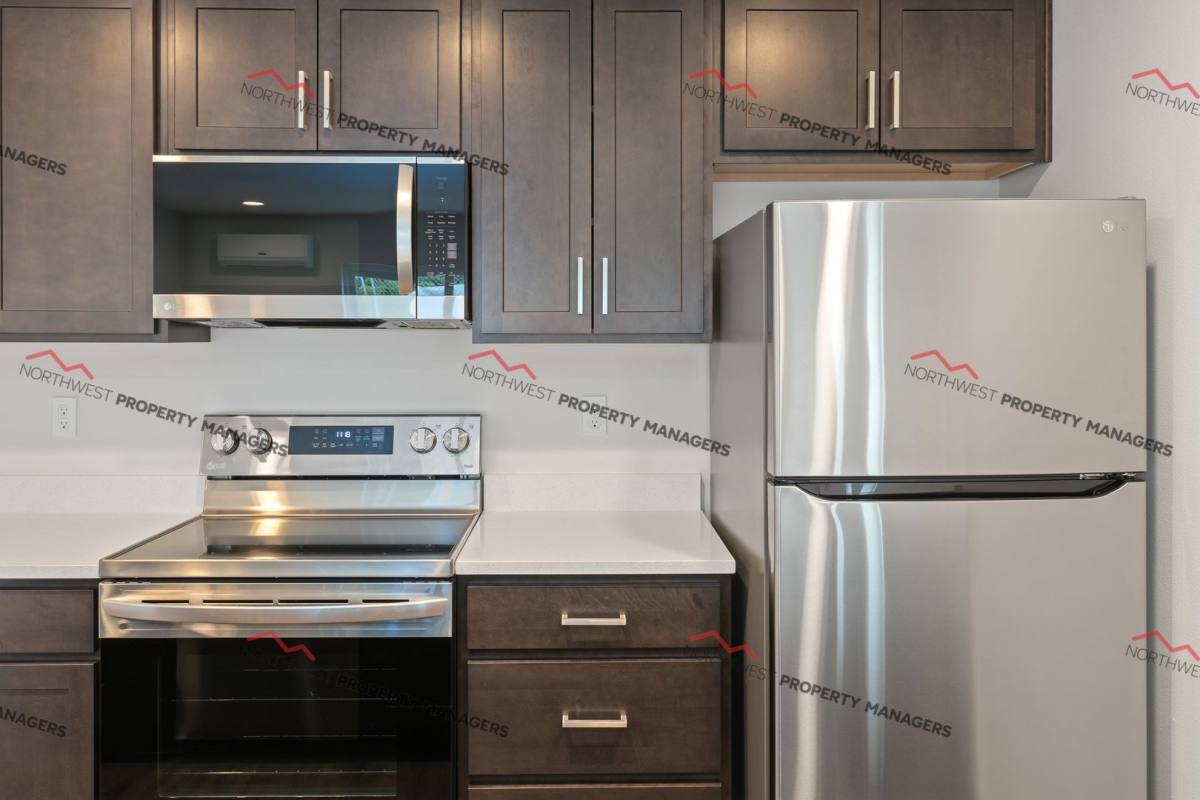 Townhouse for rent at 208 E Stella - 805-813 A B 3rd Ave NE, Napavine, WA 98565