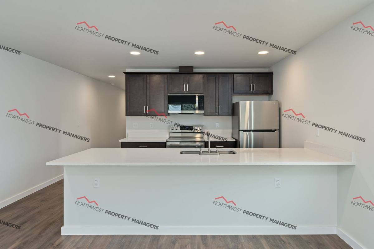 Townhouse for rent at 208 E Stella - 805-813 A B 3rd Ave NE, Napavine, WA 98565