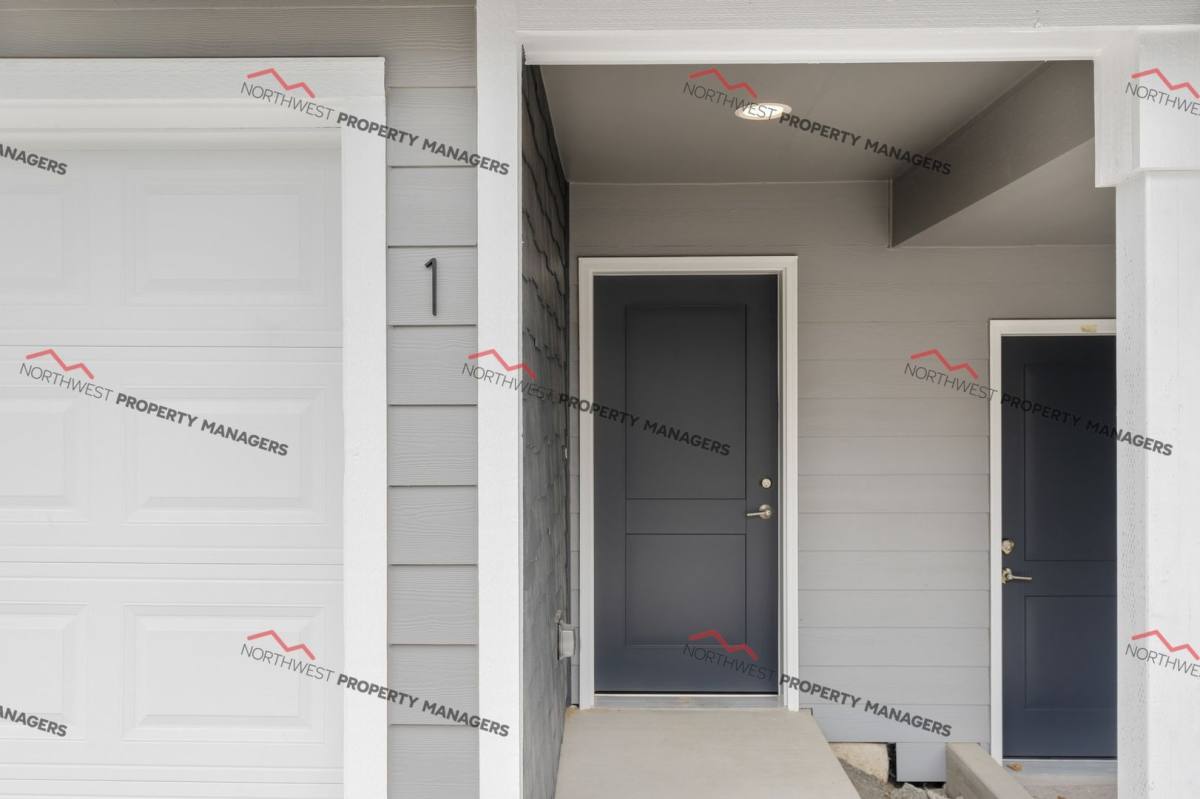 Townhouse for rent at 208 E Stella - 805-813 A B 3rd Ave NE, Napavine, WA 98565
