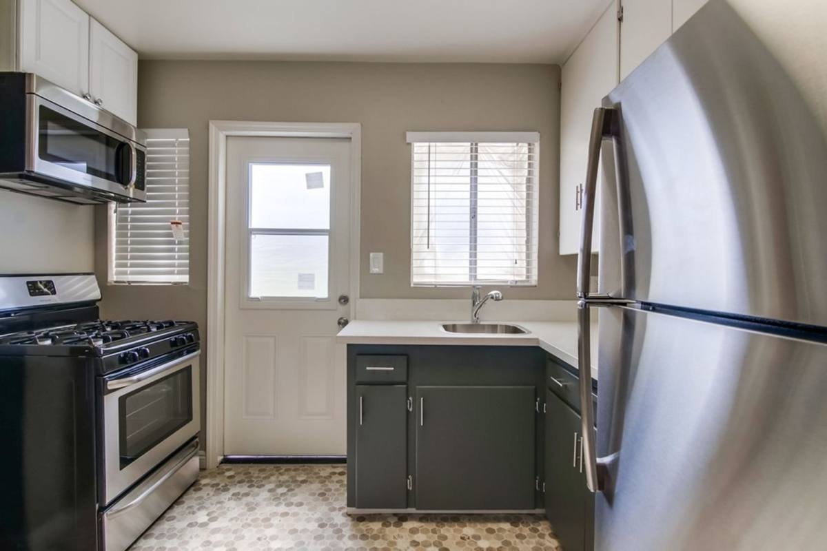 Apartment for rent at 152-164 Garrett Ave, Chula Vista, CA 91910