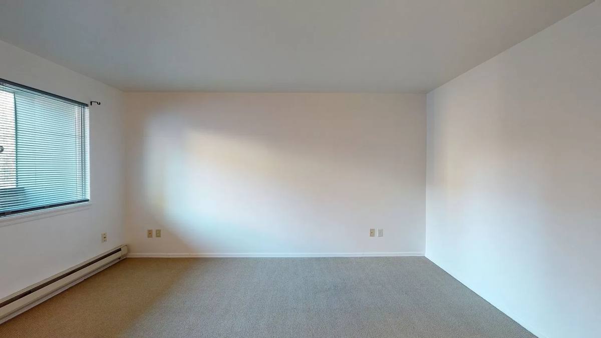 Apartment for rent at 14045 Greenwood Ave N, Seattle, WA 98133
