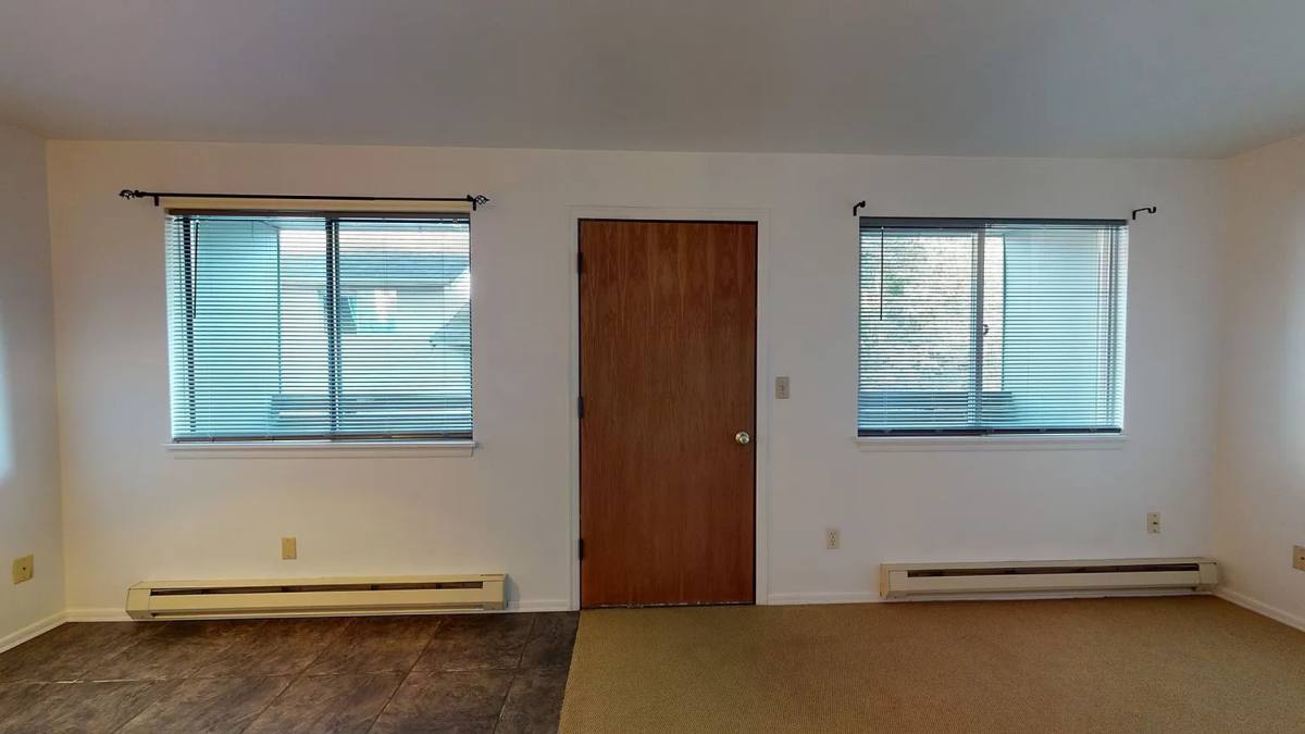 Apartment for rent at 14045 Greenwood Ave N, Seattle, WA 98133
