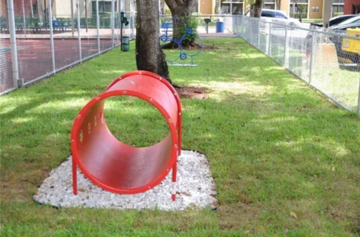 19455 NE 10th Ave #101, Miami, FL 33179 - Apartment For Rent - Image 7