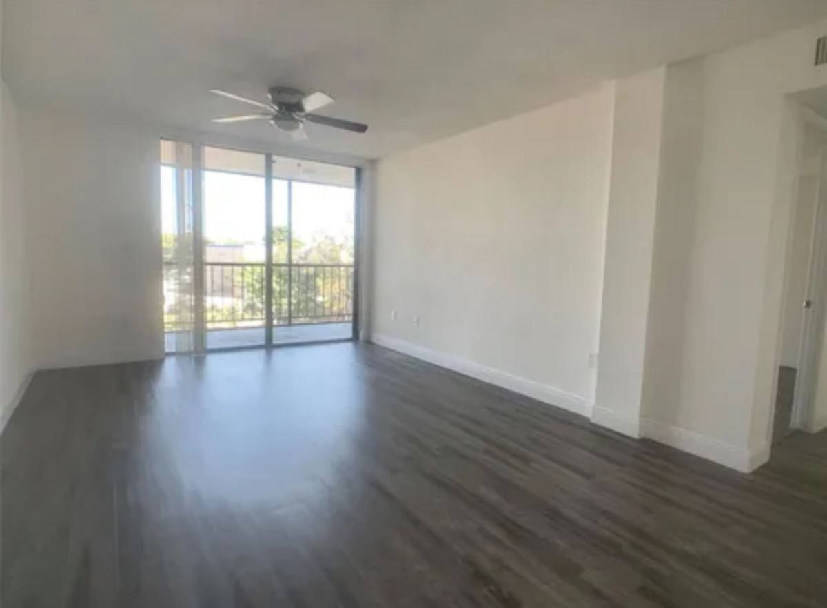 19455 NE 10th Ave #101, Miami, FL 33179 - Apartment For Rent - Image 2