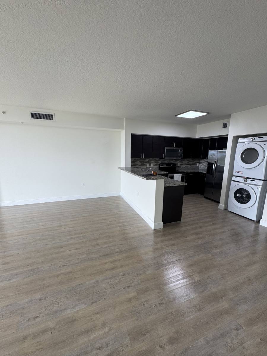 Apartment for rent at 987 SW 37th Ave #610, Miami, FL 33135