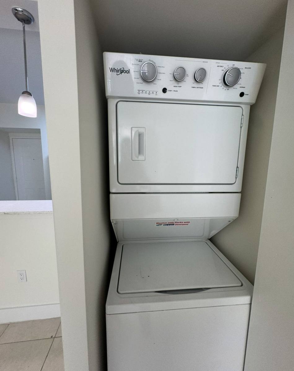 Apartment for rent at 2601 NW 16th St Rd #405, Miami, FL 33125
